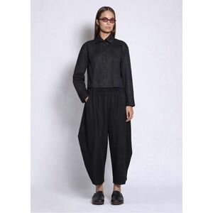 Roucha | Black Women's Point Crepe Pants ~ BB Medium Short